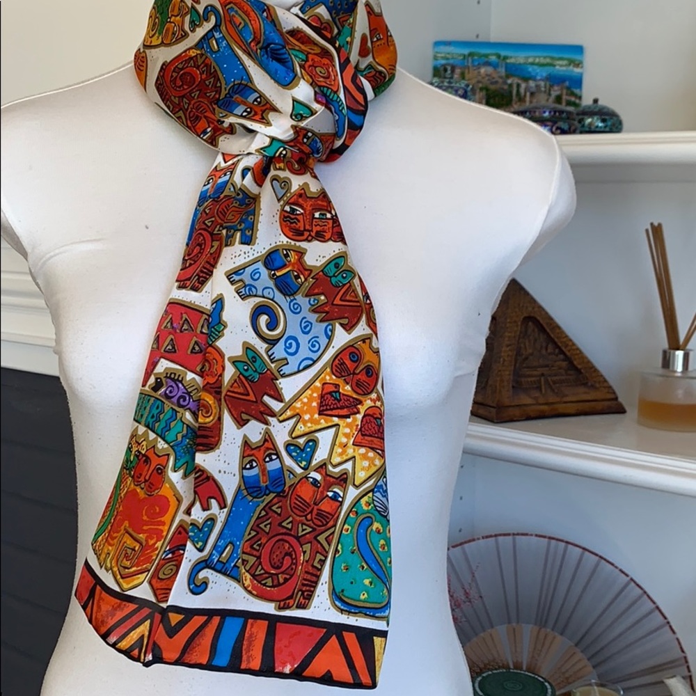 Silk scarf - Picture 3 of 6